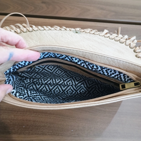 Fringe Tan Crossbody Bag - Picture 3 of 3